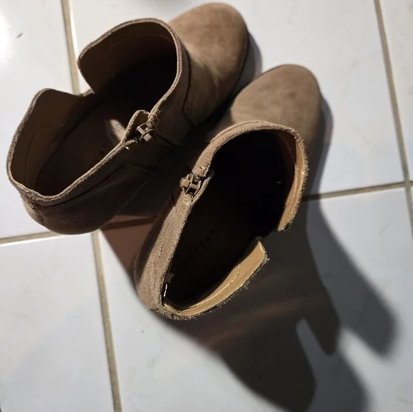 Lucky Brand Tan Taupe Brown Leather Boots Ankle Booties Heel Shoes - Picture 12 of 12